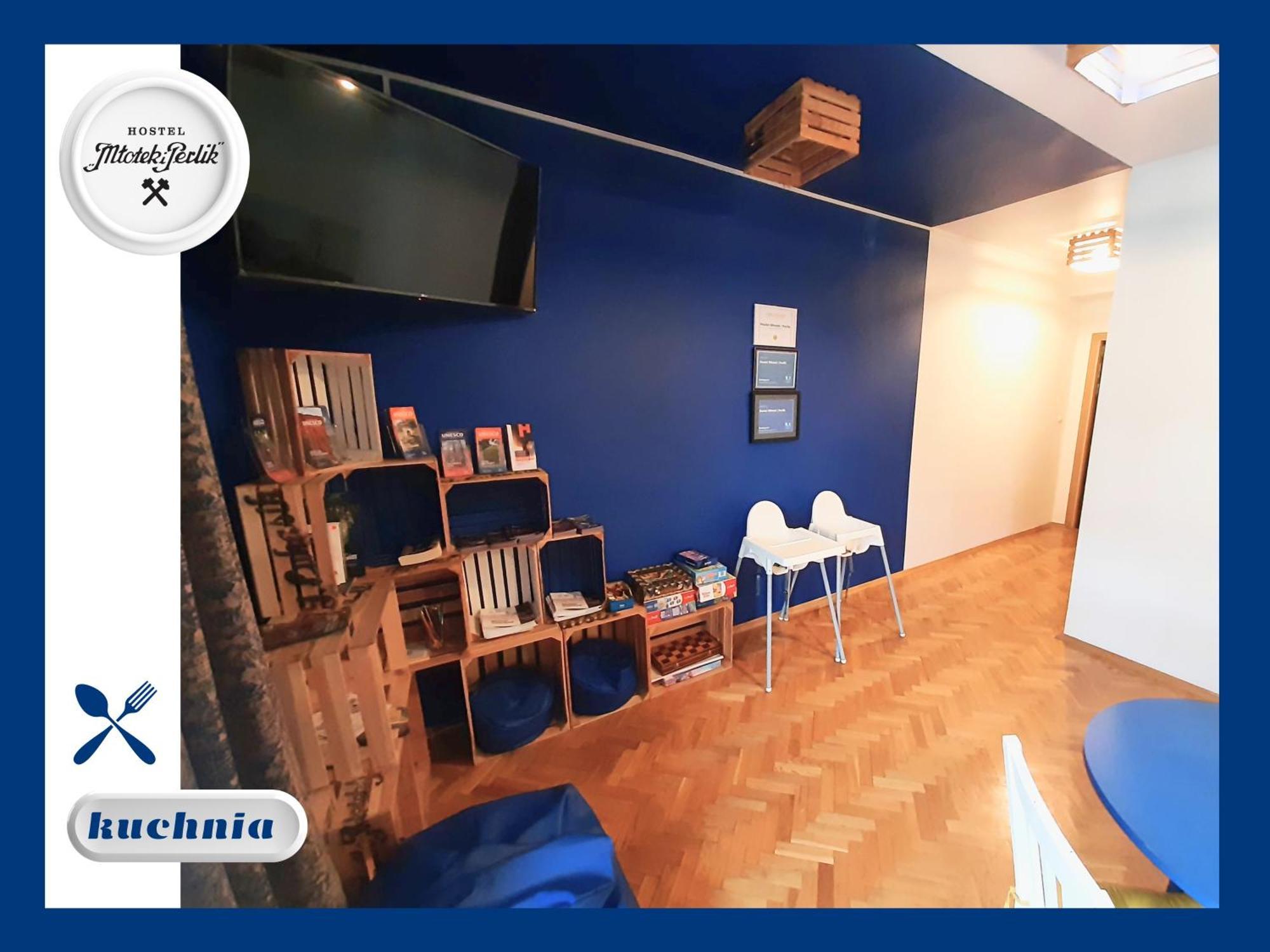 Hostel Mlotek I Perlik Tarnowskie Gory Exterior photo