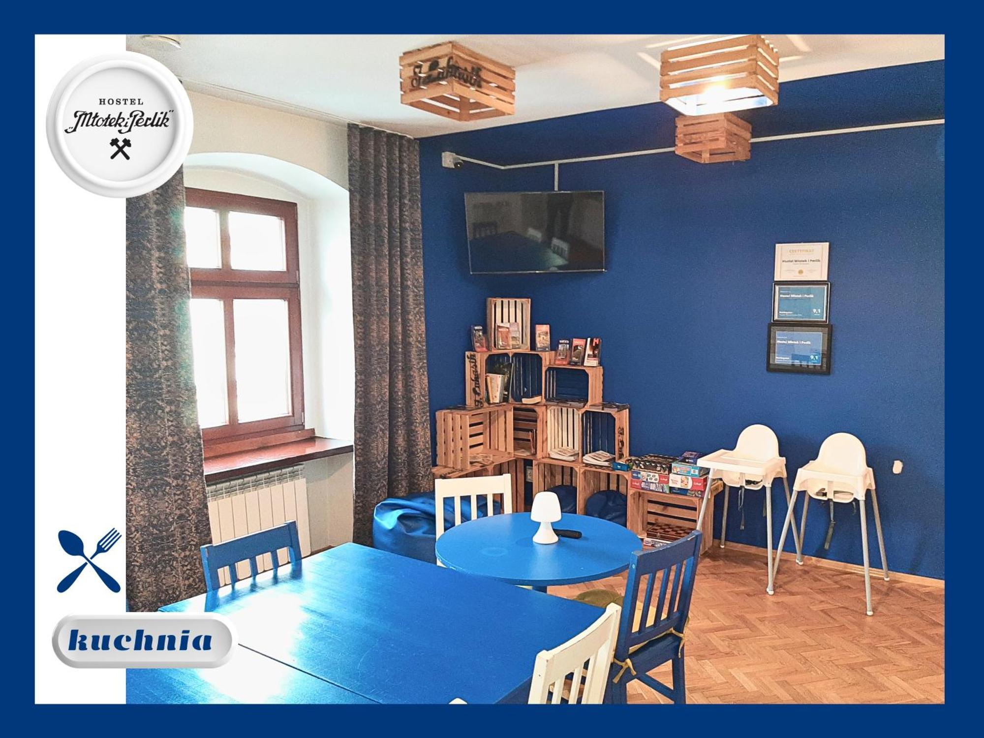 Hostel Mlotek I Perlik Tarnowskie Gory Exterior photo